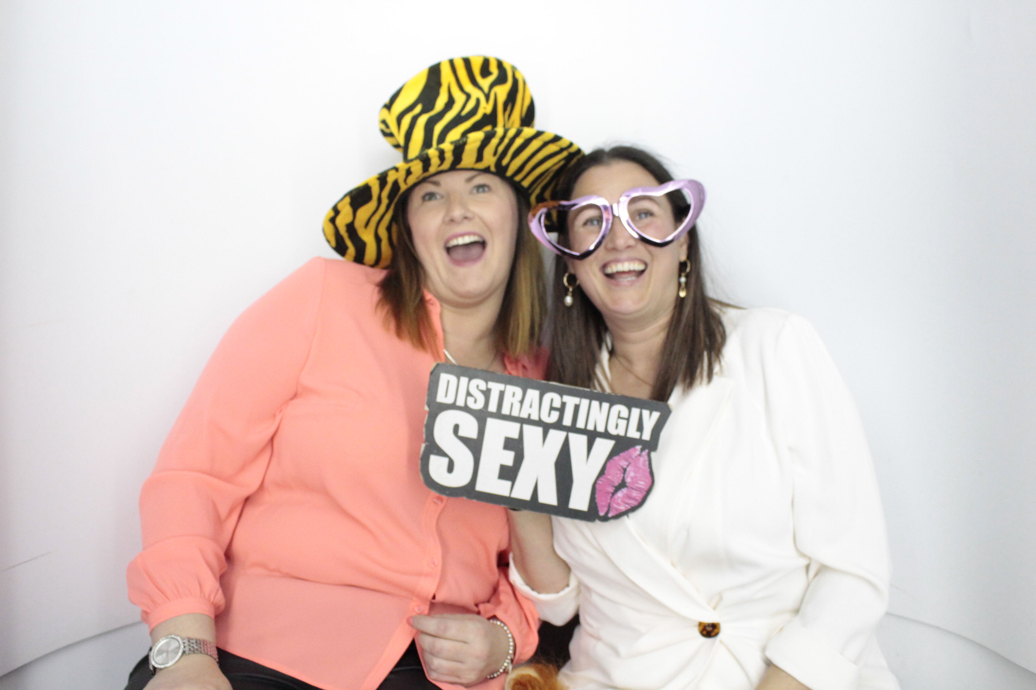 Mandy's 60th  Birthday Party | View more photos from the event at gallery.myphotoboothexperience.co.uk/u/MyPhotoBoothExperienceLtd/Mandys-60th-Birthday-Party
